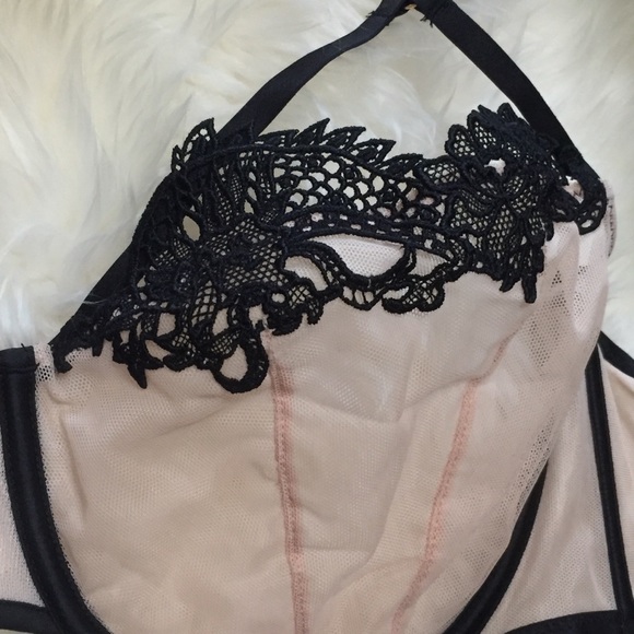 NWT VS 36DD Unlined Dragon Lace Balconette Bra - Picture 11 of 12